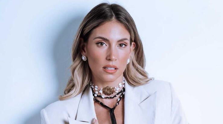 Αθηνά Οικονομάκου: Με ποια Κύπρια φόρεσαν το ίδιο Έφη Παπαϊωάννου φόρεμα