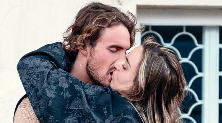 Τσιτσιπάς – Badosa: Τα φιλιά στο κέντρο της Μαδρίτης [εικόνα]