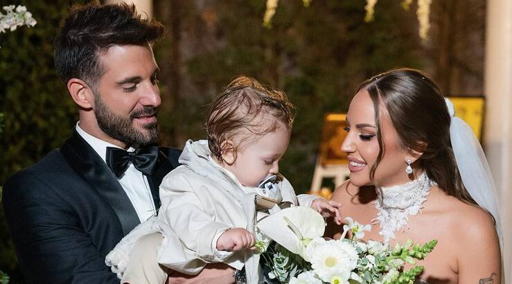 Δημητροπούλου - Λιβάνης: Το επίσημο φωτογραφικό άλμπουμ του γάμου και της βάφτισης τους γιου τους [εικόνες]