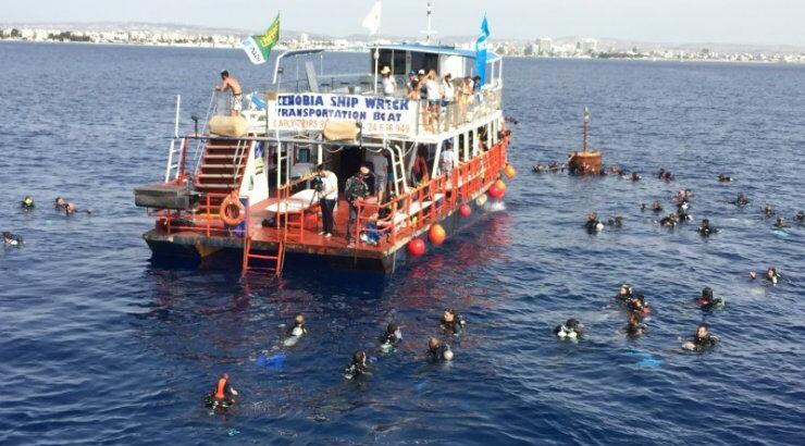 Μαζική κατάδυση στο Ζηνοβία 