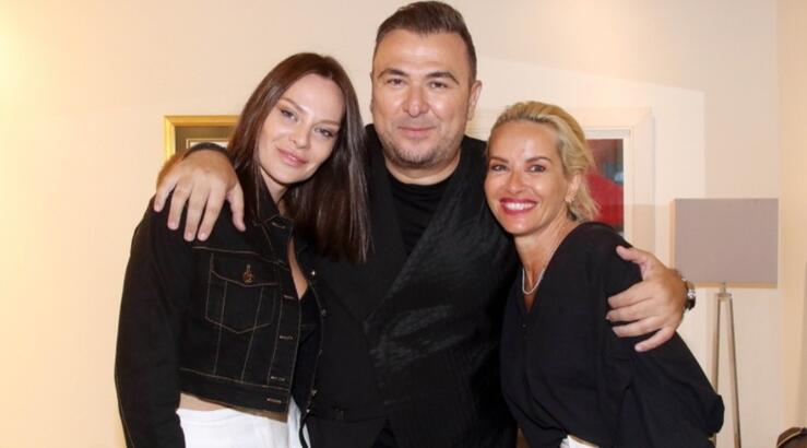 Μαρία Μπεκατώρου: Αποκαλύπτει τι κάνει πια μαζί με τη βαφτιστήρα της που δεν το έκανε παλαιότερα