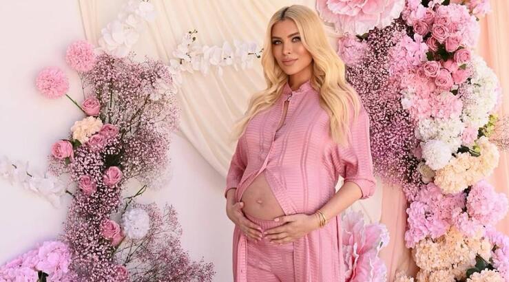 Κατερίνα Καινούργιου: «Σκέφτομαι ότι δεν θα ήθελα ποτέ να βάλω το παιδάκι μου στα social»