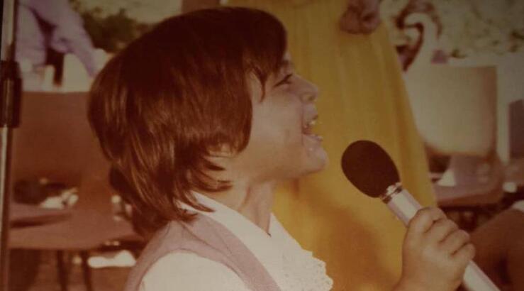 Κύπριος τραγουδιστής: «Τραγούδησα πρώτη φόρα όταν ήμουν 3,5 ετών» [βίντεο]