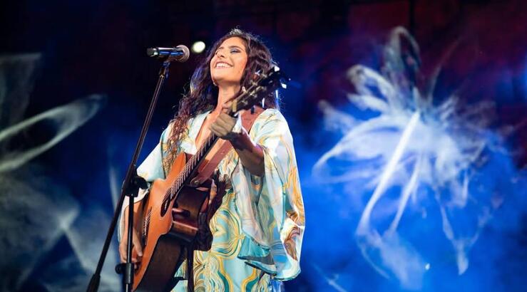 Μαρίνα Σπανού: Πήγε να κάνει πλάκα με τραγούδι της Λιόλιου και το κοινό της άρχισε να το τραγουδά [βίντεο]