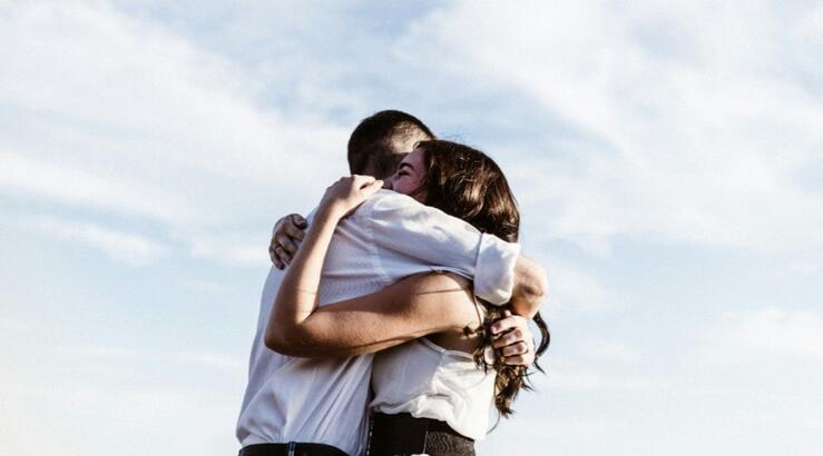 Καρμική Σχέση: 5 σημάδια που δείχνουν ότι ίσως δεν είναι τυχαίο που τον γνώρισες