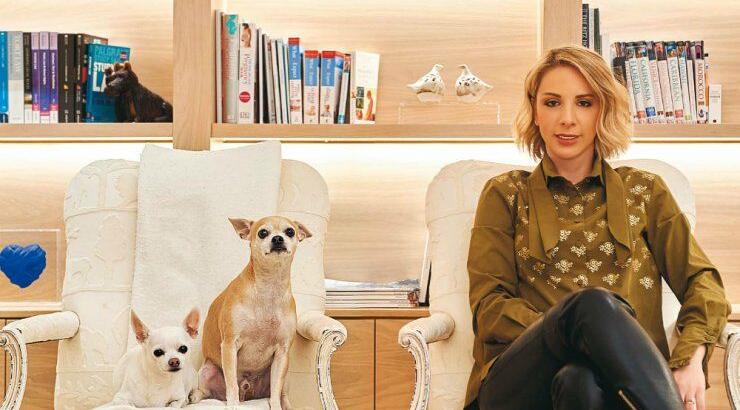 Ήβη Κυπριανού: "Κάποιος νομίζει ότι είμαι μόνο ρούχα και διασκέδαση. Τους λέω ότι ολοκληρώνω το πέμπτο πτυχίο μου"