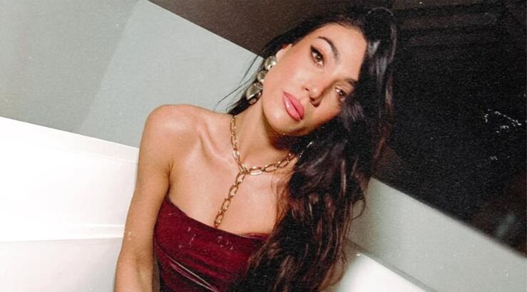 Ήβη Αδάμου: Η εναλλακτική και αυτοσχέδια "τούρτα" που έσβησε για τα 32α γενέθλιά της [εικόνα]