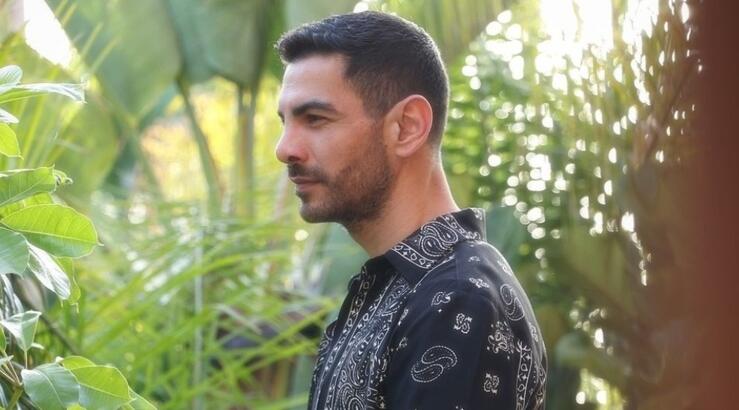 Σταύρος Κωνσταντίνου: Έκλεισε τα 40 και έσβησε τούρτα πλάι στην οικογένειά του [βίντεο]