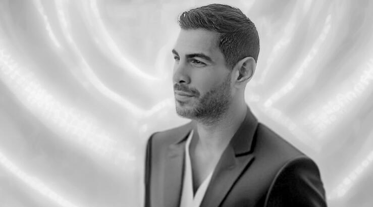 Σταύρος Κωνσταντίνου: Επιχειρηματίας του έδωσε δώρο πιστόλι και τον τρόμαξε [βίντεο]