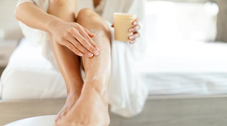 DIY body scrub: Φτιάξε μόνη σου το scrub που θα κάνει την επιδερμίδα σου λεία και λαμπερή