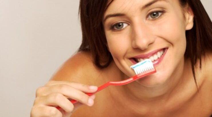 Τρίζετε τα δόντια σας; Θυμώστε με αυτό που σας φταίει και όχι με το στόμα σας