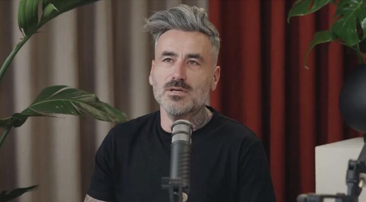 Μαυρίδης: «Ήμουν κλειδωμένος στο δωμάτιο και ο πατέρας μου προσπαθούσε να αυτοκτονήσει»