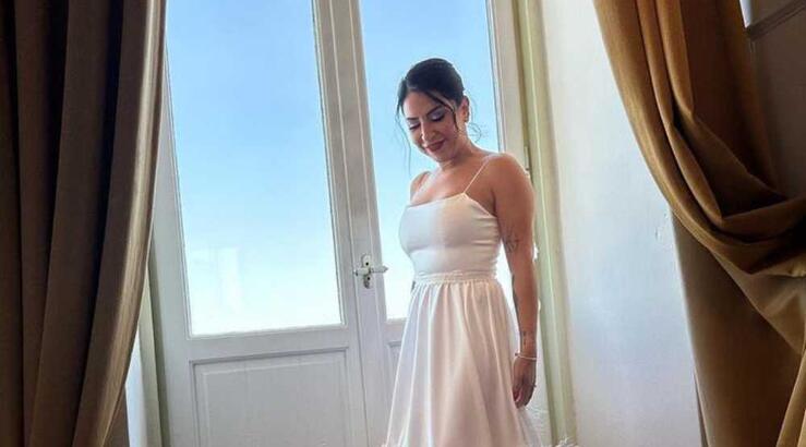 Μαριέλλα Χρίστου: Το minimal νυφικό natargeorgiou στο γάμο της στη Σύρο