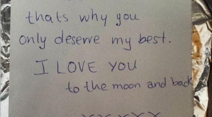 Full ερωτευμένη σύντροφος διεθνή Κύπριου ποδοσφαιριστή 