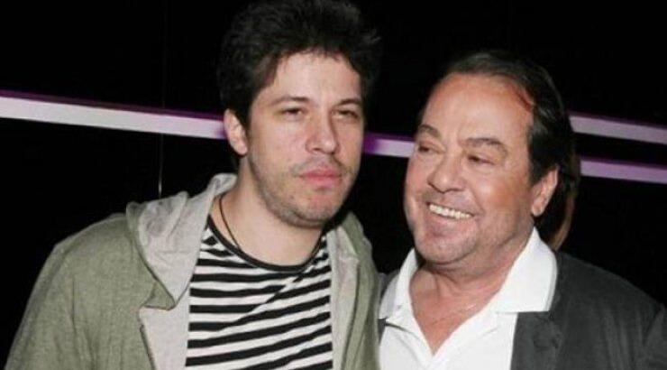  Έξαλλος ο Βαρθακούρης από fan στο facebook, που τον ρώτησε αν πέθανε ο πατέρας του