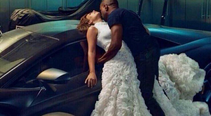  Η γαμήλια φωτό Kardashian - West που σαρώνει στο διαδίκτυο