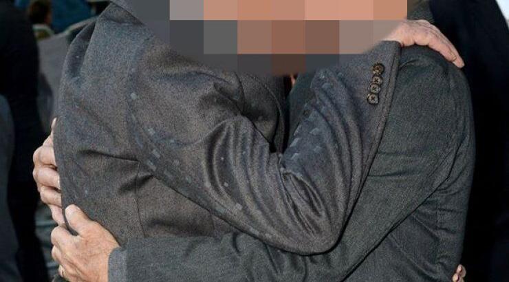 Πασίγνωστοι ηθοποιοί φιλιούνται στο στόμα μπροστά στις κάμερες!