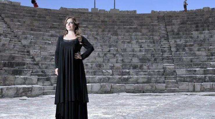 Αλέξια: "Είμαστε παντοδύναμοι και μπορούμε να κινήσουμε θεόρατα βουνά" 