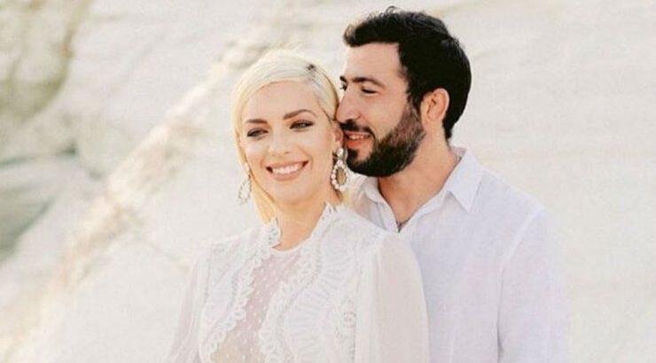 Άντρη Καραντώνη: Η αποκάλυψη που δεν περιμέναμε για τις σκηνές ζηλοτυπίας στον σύζυγό της!