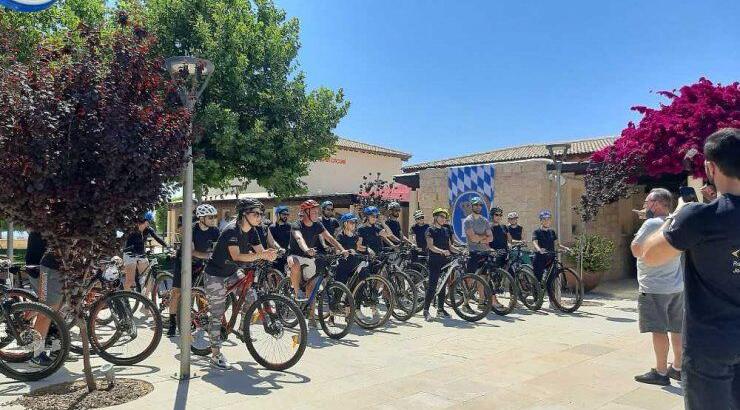 Το προσωπικό του Aphrodite Hills Resort γιόρτασε την Παγκόσμια Ημέρα Ποδηλασίας 