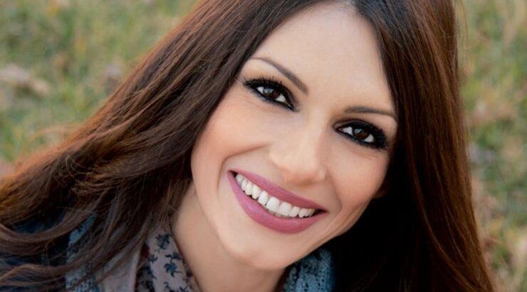 Άσπα Τσίνα: Συγκλονίζει η εξομολόγηση για τον "σοβαρό καρκίνο" που αντιμετωπίζει!