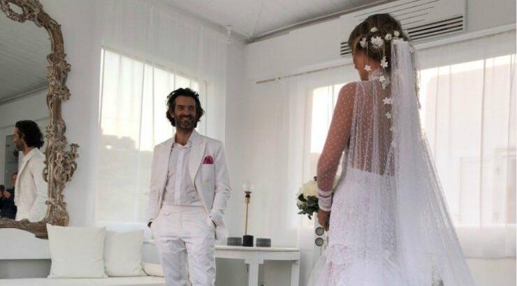 Αθηνά Οικονομάκου: Μας έδειξε τι έκανε με τις φίλες της λίγο πριν πάει στην εκκλησία! [εικόνα & βίντεο]