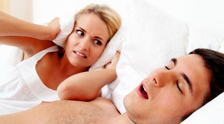 Tips για να σταματήσετε το ροχαλητό 