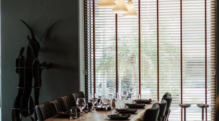 Ένα νέο grill fusiοn εστιατόριο υπόσχεται να γίνει το the place to be