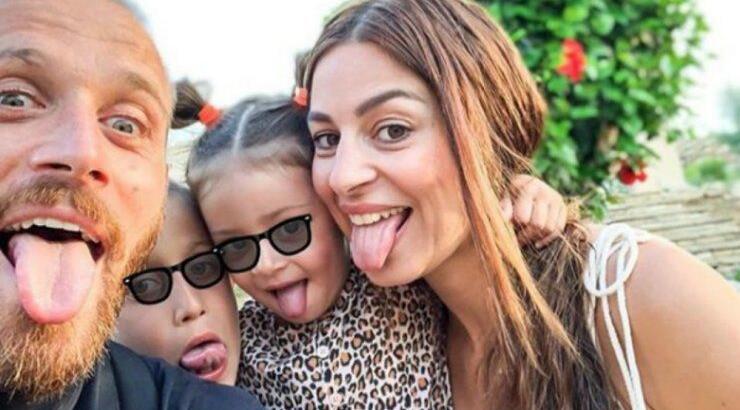 Τους λατρέψαμε! Δείτε τον Έκτορα και την Αριάδνη να αποχωρούν από το γήπεδο μαζί με τον πατέρα του Νεκτάριο Αλεξάνδρου 