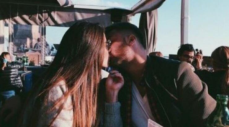 Πρώτο ραντεβού: Οι κινήσεις που φανερώνουν αν όντως σε θέλει