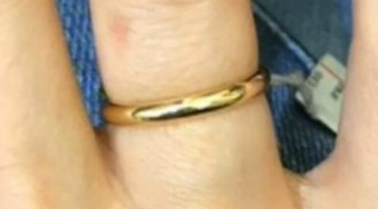 Αυτό είναι το δαχτυλίδι του γάμου κοσμικού ζευγαριού της ελληνικής showbiz!