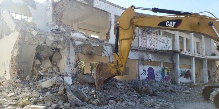 Μπήκαν οι μπουλντόζες στη Διανέλλειο Τεχνική Σχολή