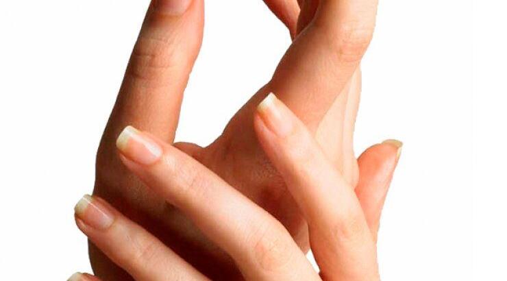 Ξηρά, σκασμένα χέρια: Τι φταίει και πως μπορώ να απαλλαγώ;