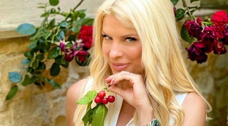 Χαριτίνη Ηλιάδου: Τι άφησε στο σπίτι της Ελένης Μενεγάκη και μόλις το μάθαμε! 