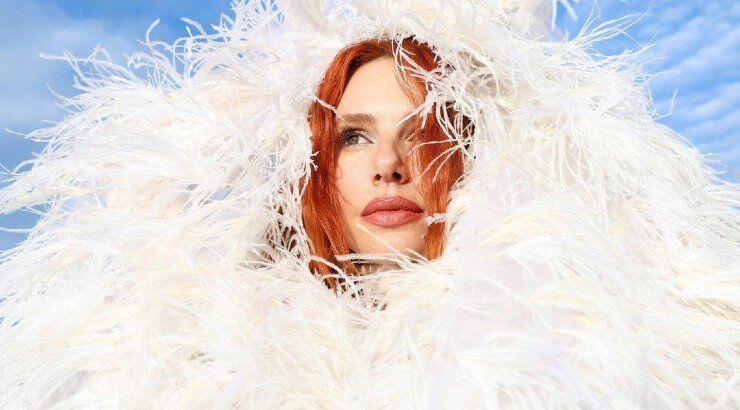 Snow Queen: Η Έβελυν Καζαντζόγλου με μία πόζα στο χιόνι “έριξε” το instagram! [εικόνα]