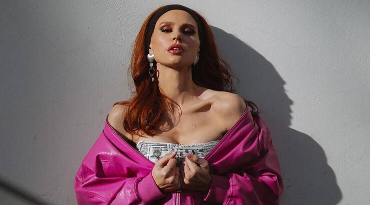 Έβελυν Καζαντζόγλου: “Με λήστεψαν. Έμεινα χωρίς κινητό και πιστωτική κάρτα για μέρες” 