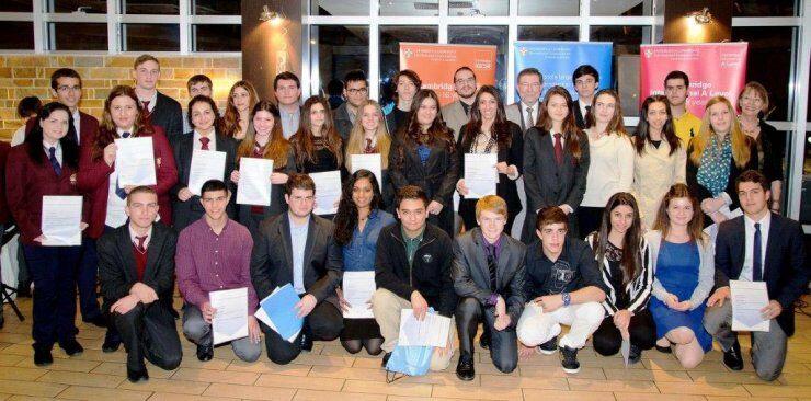 3 παγκόσμιες και 28 παγκύπριες πρωτιές στις εξετάσεις Cambridge