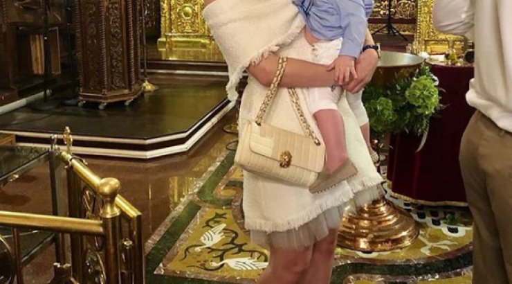 Ήβη Κυπριανού – Αλέξης Ζαχαρίου: Βάπτισαν το γιο τους με όλη την κοσμική ζωή του νησιού στο πλευρό τους! [εικόνες & βίντεο]