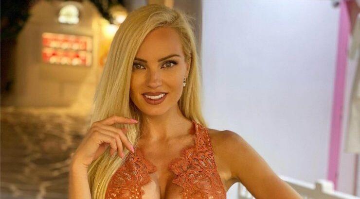 Τζούλια Νόβα: Περιμένει το πρώτο της παιδί!