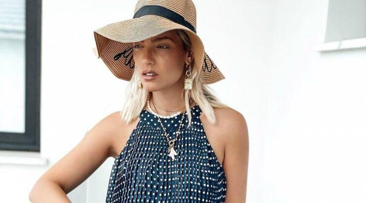 Άντρη Καραντώνη: Είδαμε για πρώτη φορά την πισίνα στην αυλή του σπιτιού της! [βίντεο]