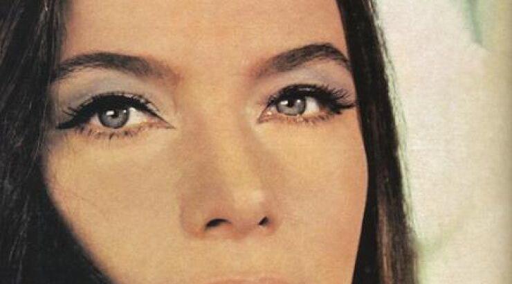 Συγκλονιστικό: Η φωτογραφία της νεκρής Τζένης Καρέζη που κάνει το γύρο του διαδικτύου