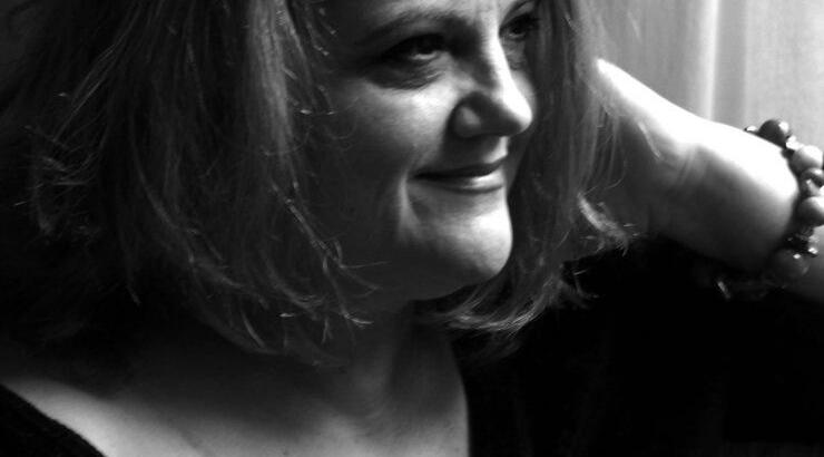 Ελένη Καστάνη: Η απίστευτη αλλαγή στην εμφάνισή της! Έχασε 20 κιλά [βίντεο]