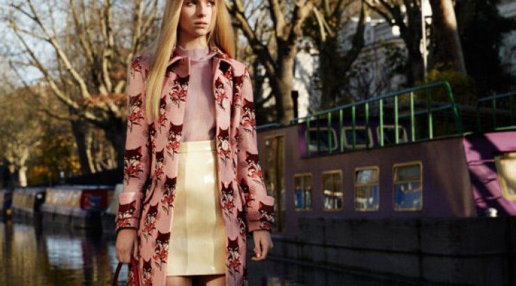 Αυτή είναι η 17χρονη καλλονή αδελφή της Κέιτ Μος [εικόνες] 