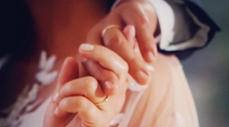 Ζευγάρι της κοσμικής ζωής περιμένει το πρώτο του μωρό! 