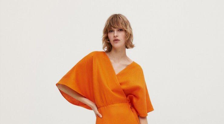 Shopping: 3 λινά φορέματα στην απόχρωση της σεζόν για να αγοράσεις τώρα