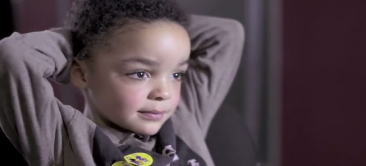  Παιδιά gay ζευγαριών επαναπροσδιορίζουν τον όρο οικογένεια [βίντεο]