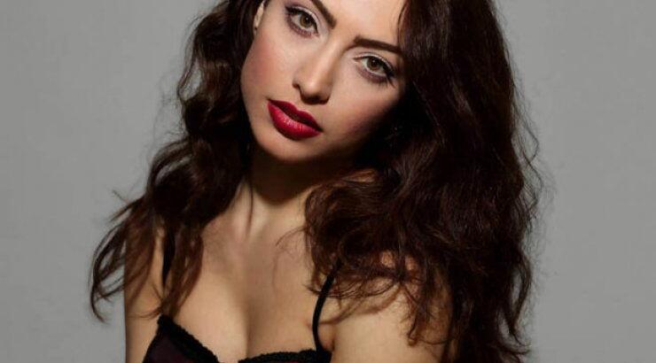 Ποιες Κύπριες ηθοποιούς ξεχωρίζουν τα ελληνικά sites από τις σειρές που προβάλλονται στην ελληνική τηλεόραση;