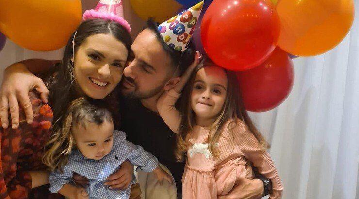 Κρίστη Αγαπίου – Πανίκος Λειβαδιώτης: Γιόρτασαν τα πρώτα γενέθλια του γιου τους [εικόνες]