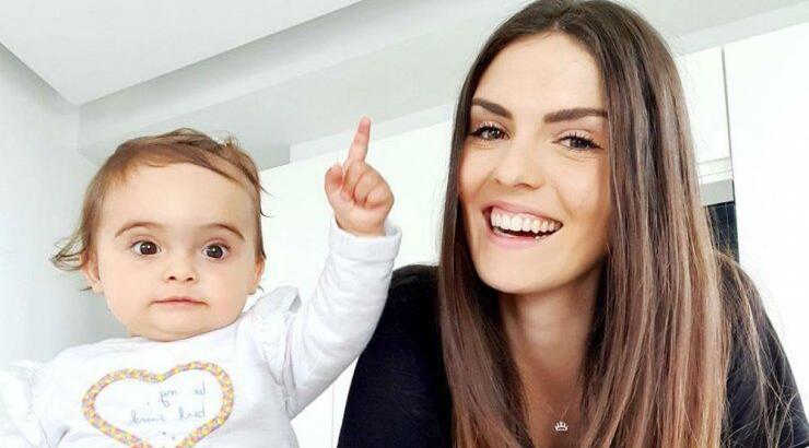 Κρίστη Αγαπίου: Δείτε τι απίστευτο κάνει η κόρη της κάθε φορά που βάζει πλυντήριο [βίντεο]