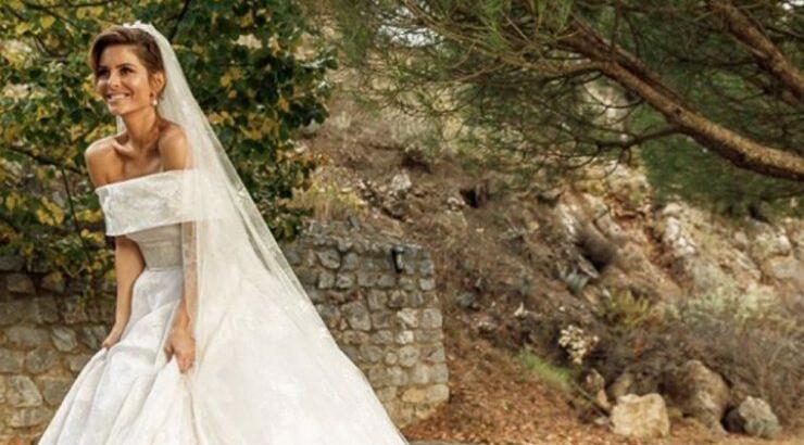 Πένθος για τη Μαρία Μενούνος λίγες μόνο ημέρες μετά τον γάμο της στην Ελλάδα [εικόνες]
